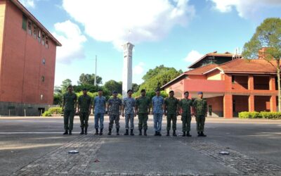 COMMANDANT DEFENCE ACADEMY WORKING VISIT TO SAFTI MILITARY INSTITUTE REPUBLIC OF SINGAPORE
