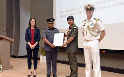 5 RBAF OFFICERS RECEIVE OBOE ENDEAVOUR AWARD