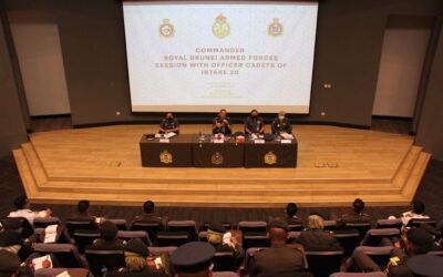COMMANDER OF ROYAL BRUNEI ARMED FORCES SESSION WITH OFFICER CADETS OF INTAKE 20