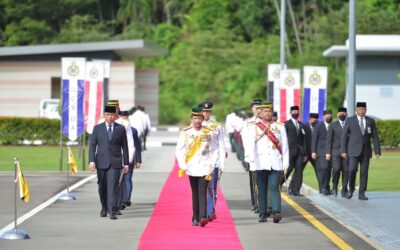 HIS MAJESTY THE SULTAN AND YANG DI-PERTUAN OF BRUNEI DARUSSALAM GRACES THE SOVEREIGN’S PARADE FOR THE 21ST INTAKE OF OFFICER CADETS, THE OFFICER CADET SCHOOL