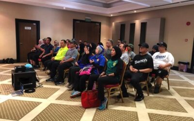 LEADERSHIP AND MANAGEMENT CENTRE DA RBAF FACILITATES TEAMBUILDING ACTIVITIES FOR EXECUTIVE DEVELOPMENT PROGRAMMES