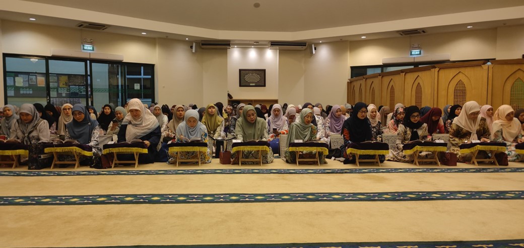 THANKSGIVING PRAYER AND WOMEN’S MUNAJAT NIGHT IN COMMEMORATION  OF THE 44TH ANNIVERSARY OF THE ROYAL BRUNEI ARMED FORCES WOMEN
